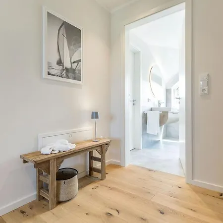 De Boeoei - Luxus-Haus Mit Meerblick, Sauna & Kamin Фемарн